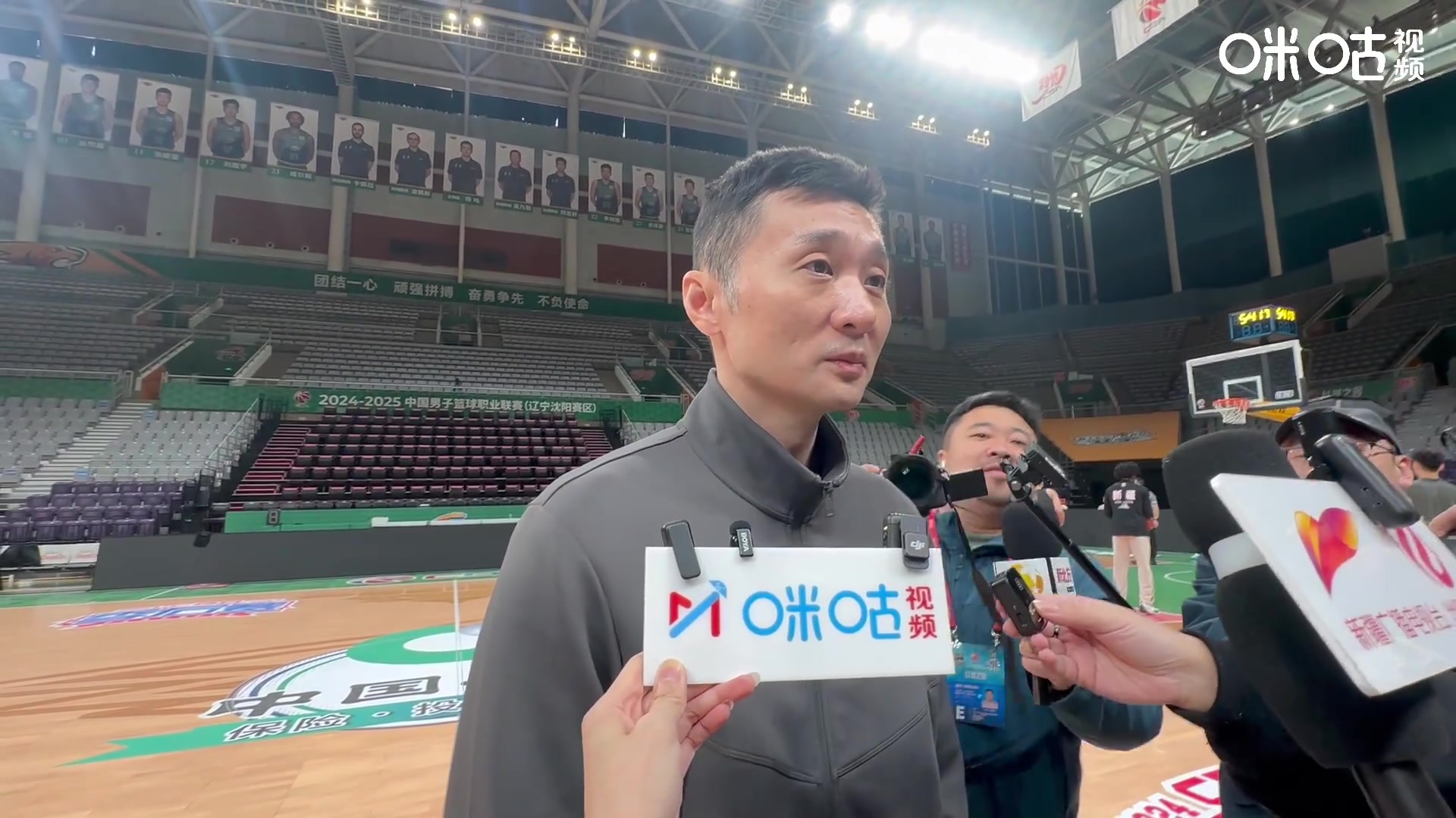 九游会j9官网真人游戏第一品牌刘炜：新疆今晚10人出战 阿不都颈椎被撞&没法移动 齐麟继续缺阵